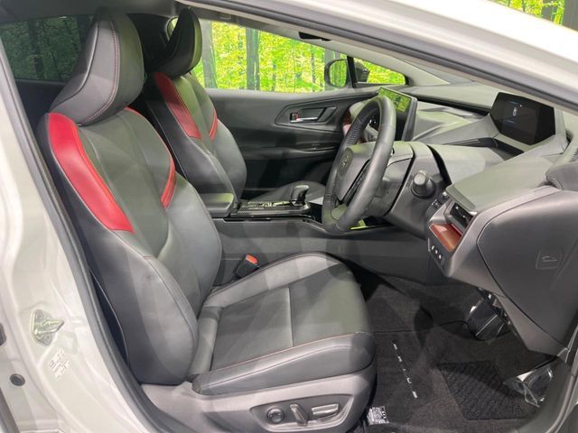 TOYOTA PRIUS 4WD 2023