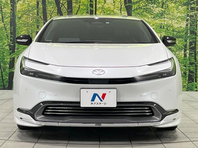 TOYOTA PRIUS 4WD 2023