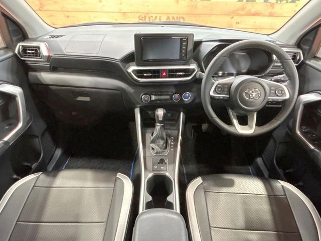 TOYOTA RAIZE HYBRID 2022