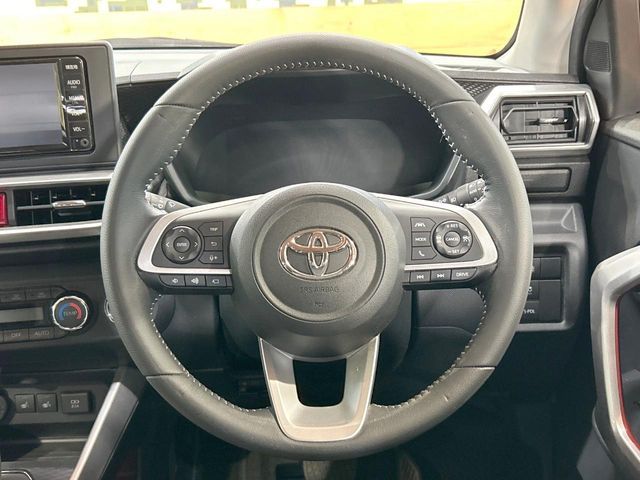 TOYOTA RAIZE HYBRID 2022