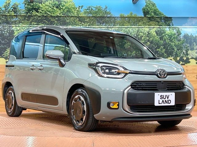 TOYOTA SIENTA HYBRID 2023