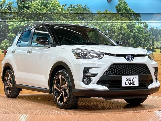 TOYOTA RAIZE HYBRID 2025