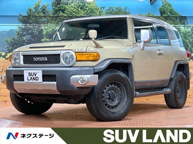 TOYOTA FJ CRUISER 4WD 2015