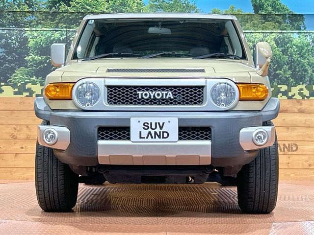TOYOTA FJ CRUISER 4WD 2015