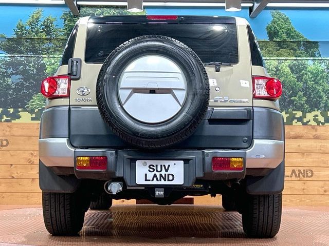 TOYOTA FJ CRUISER 4WD 2015