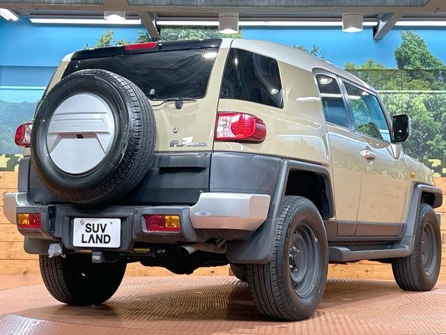 TOYOTA FJ CRUISER 4WD 2015