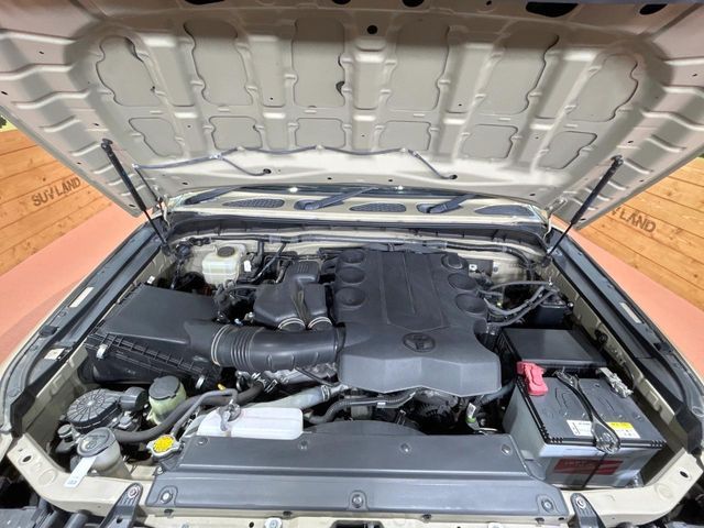 TOYOTA FJ CRUISER 4WD 2015