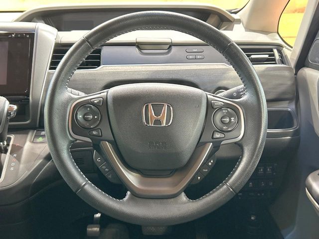 HONDA FREED 2016