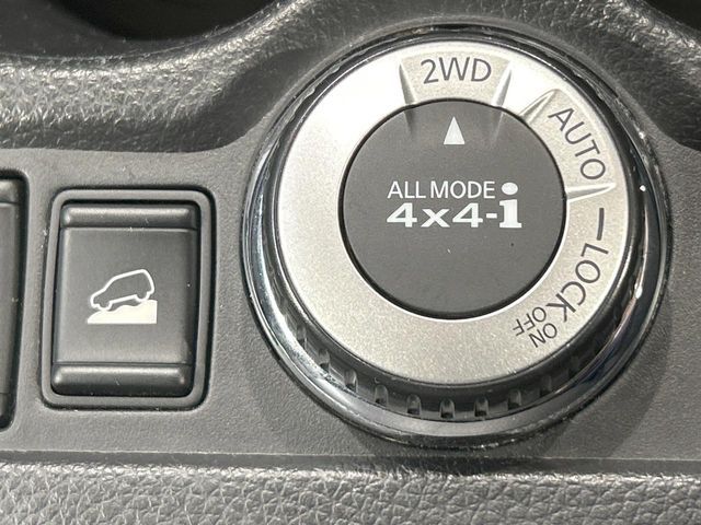 NISSAN X-TRAIL 4WD 2016