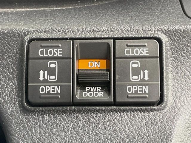 TOYOTA SIENTA HYBRID 2019