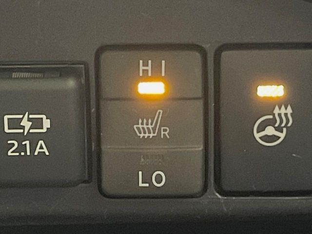 TOYOTA SIENTA HYBRID 2019