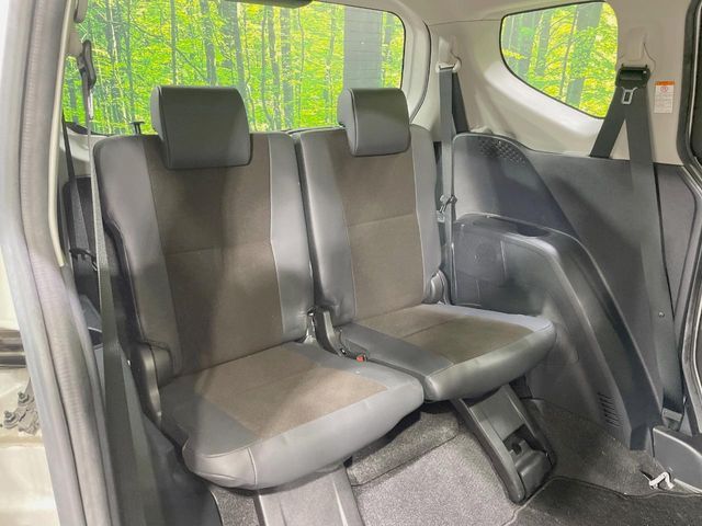 TOYOTA SIENTA HYBRID 2019