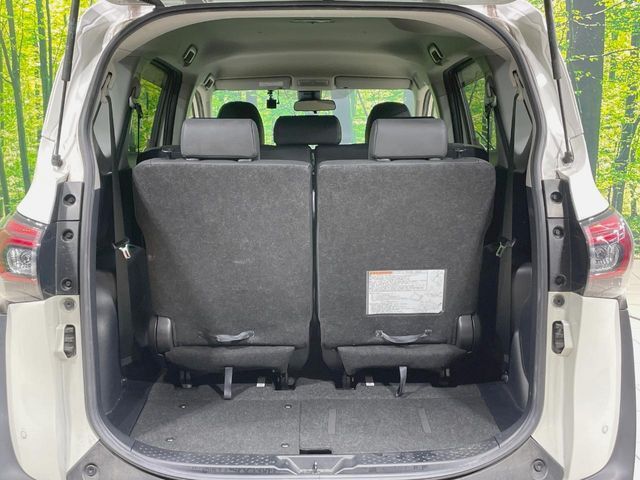 TOYOTA SIENTA HYBRID 2019