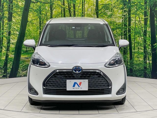TOYOTA SIENTA HYBRID 2019