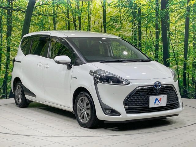 TOYOTA SIENTA HYBRID 2019