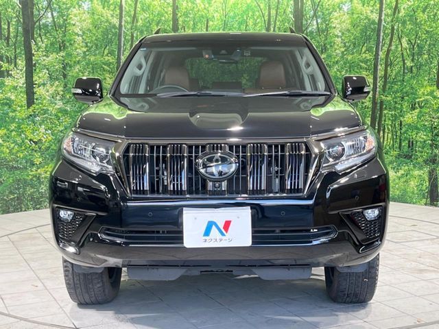 TOYOTA LANDCRUISER PRADO 2022