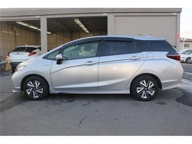 HONDA SHUTTLE HYBRID 2020