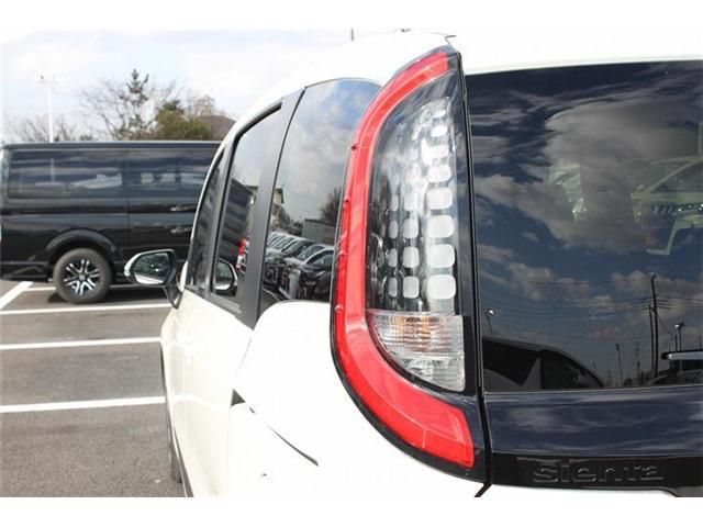 TOYOTA SIENTA HYBRID 2022