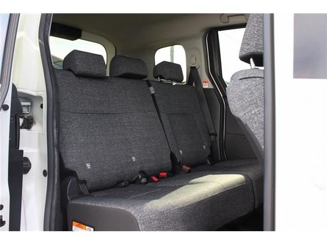 TOYOTA SIENTA HYBRID 2022