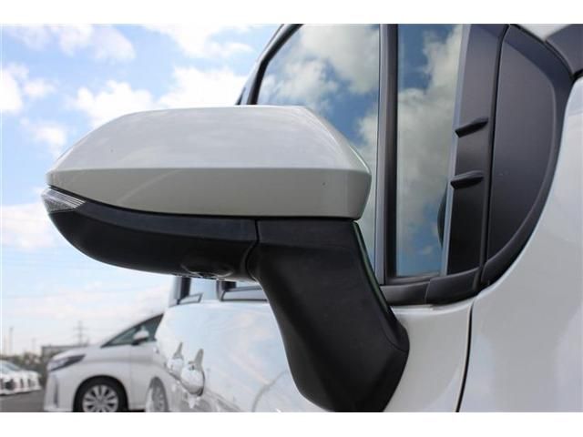 TOYOTA SIENTA HYBRID 2022