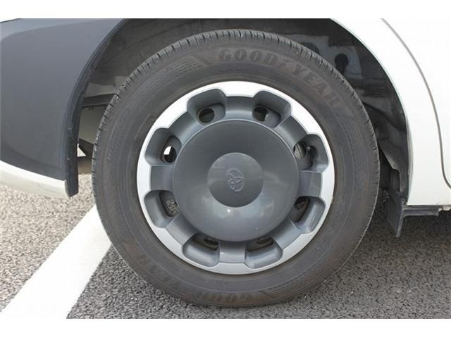 TOYOTA SIENTA HYBRID 2022