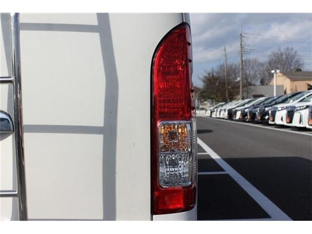 TOYOTA HIACE van 2WD 2022