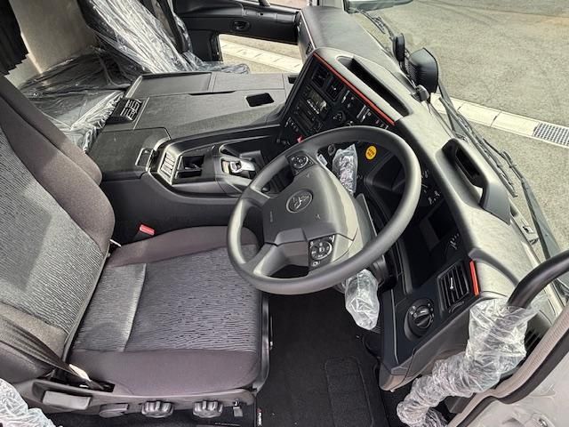 MITSUBISHI FUSOU SUPER GREAT 2025