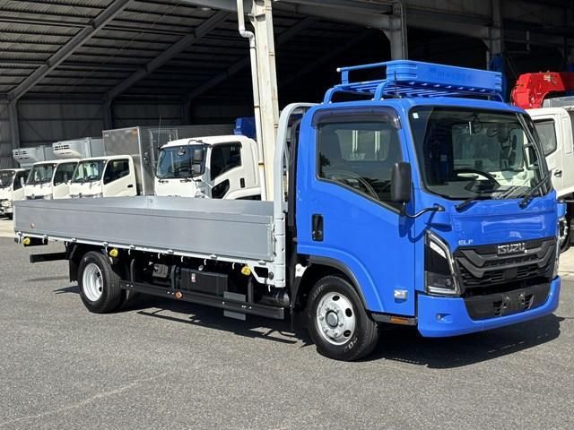 ISUZU ELF 2023