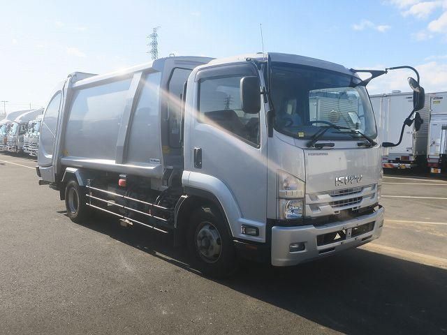 ISUZU FORWARD 2019