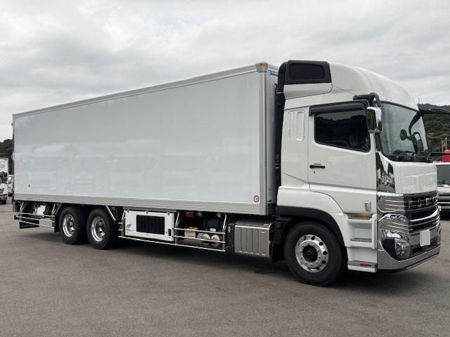 MITSUBISHI FUSOU SUPER GREAT 2025