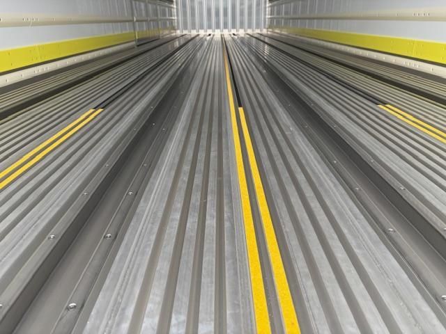 MITSUBISHI FUSOU SUPER GREAT 2025