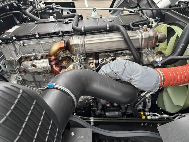 MITSUBISHI FUSOU SUPER GREAT 2025