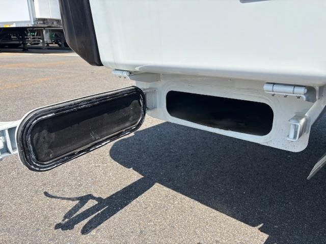 MITSUBISHI CANTER 2025