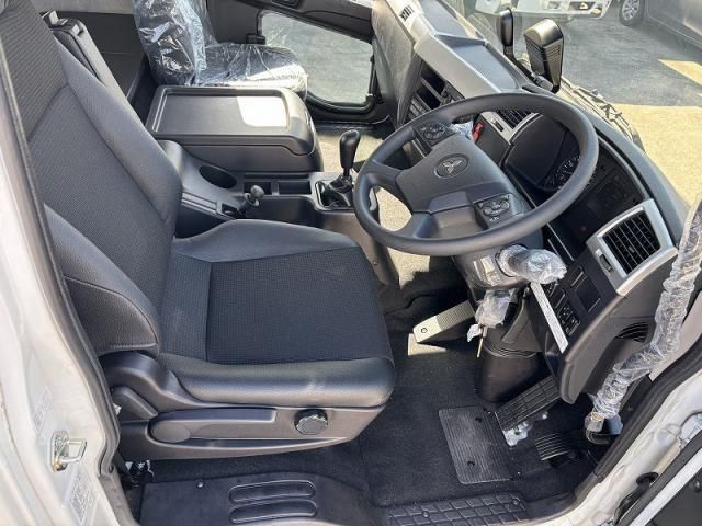 MITSUBISHI FUSOU FIGHTER 2024