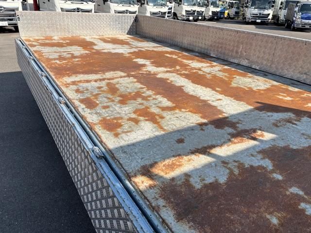 MITSUBISHI CANTER 2023