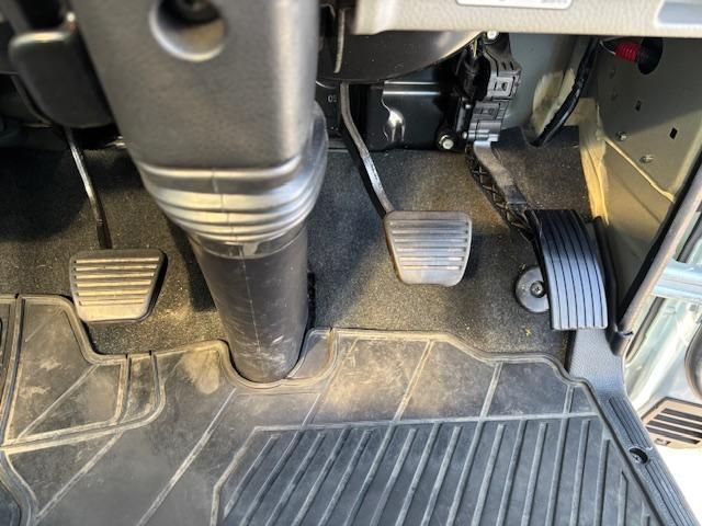 MITSUBISHI CANTER 2023