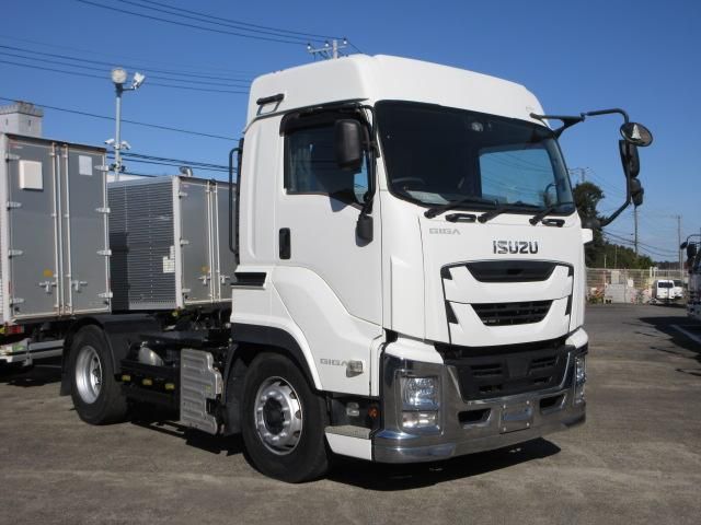 ISUZU GIGA 2018