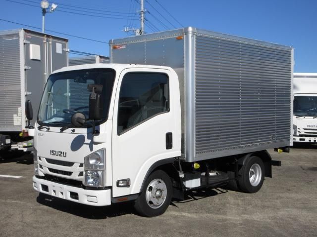 ISUZU ELF 2019