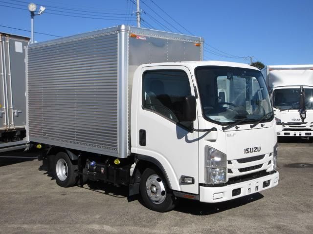 ISUZU ELF 2019