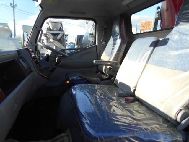 MITSUBISHI CANTER 2004