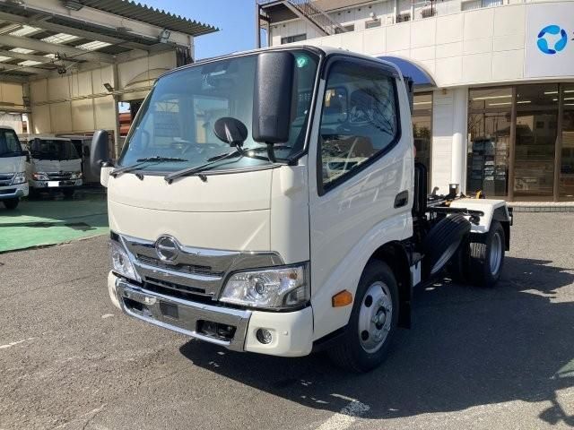 HINO DUTRO 2025