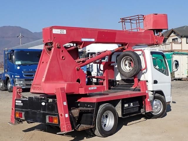 MITSUBISHI CANTER 2006