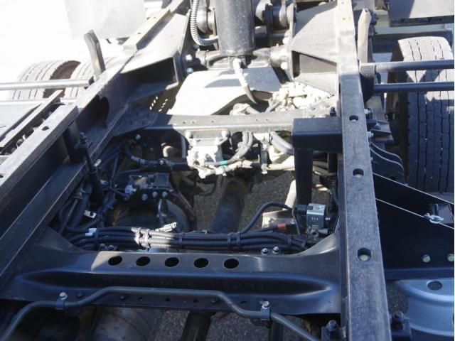 MITSUBISHI FUSOU FIGHTER 2021