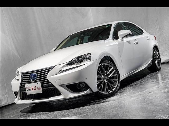 TOYOTA LEXUS IS300h 2015