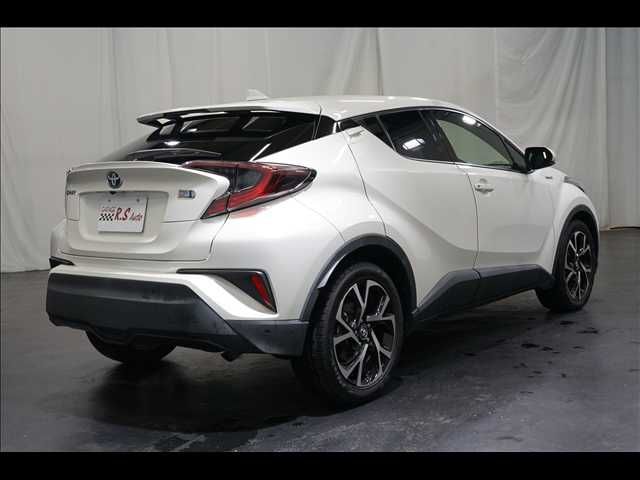 TOYOTA C-HR 2017