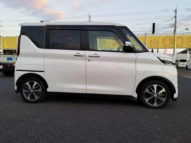 MITSUBISHI ek X SPACE 2022