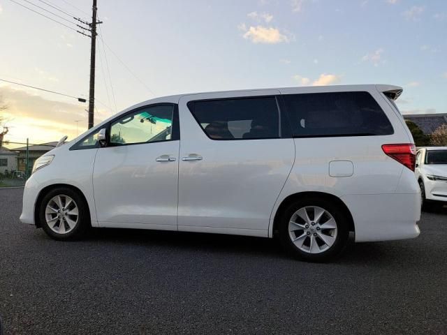 TOYOTA ALPHARD 2014