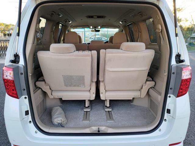 TOYOTA ALPHARD 2014