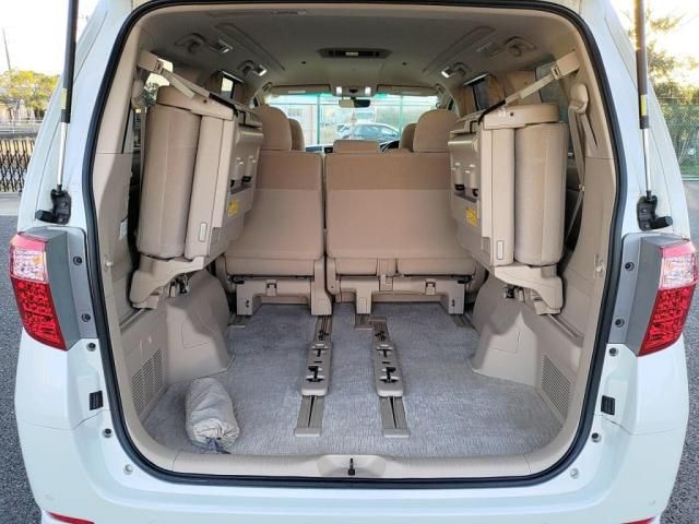 TOYOTA ALPHARD 2014