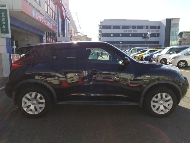 NISSAN JUKE 2011